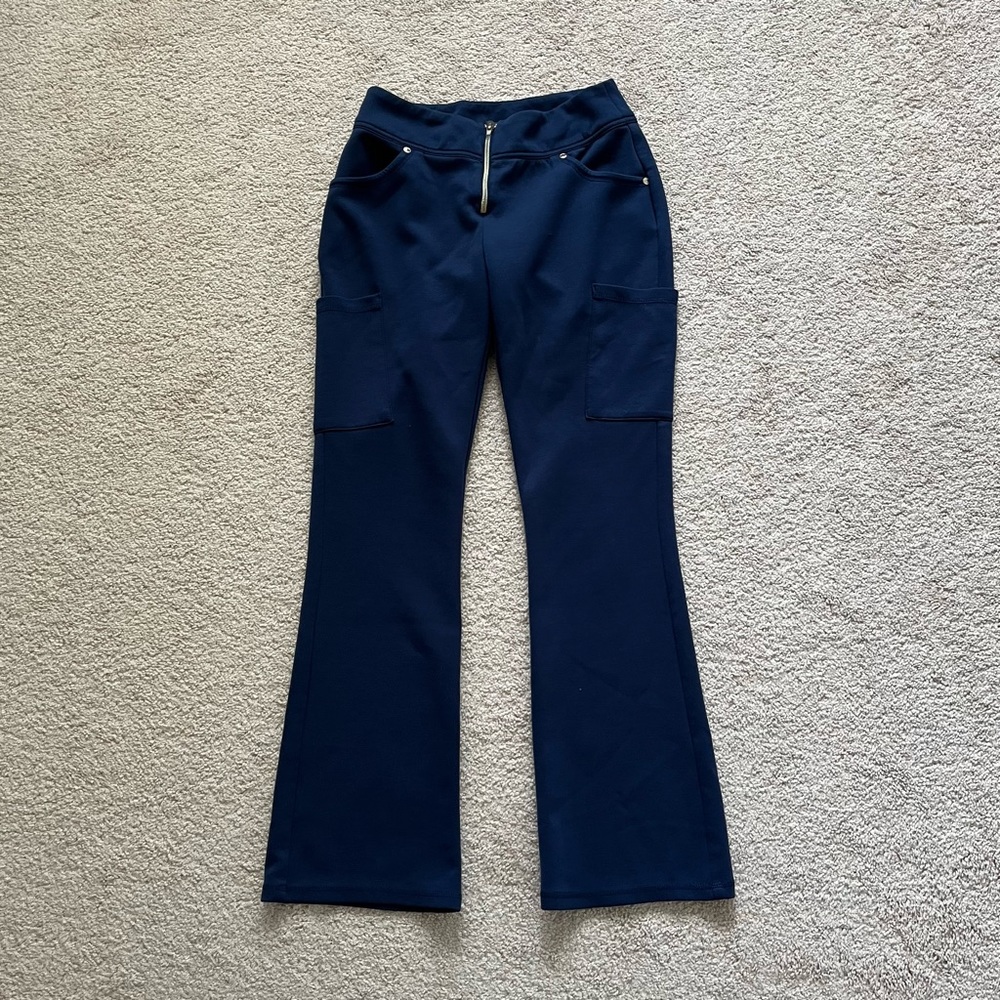Jaanuu navy scrub bottoms